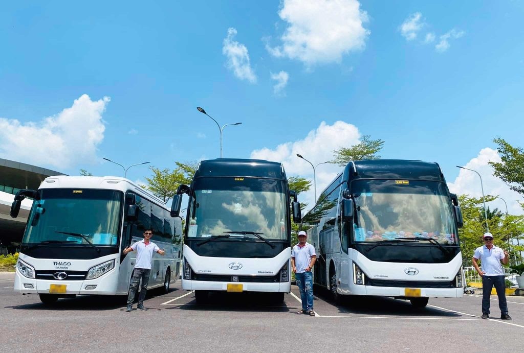 https://www.hoangphuan.com/wp-content/uploads/2025/11/thue-xe-du-lich-o-da-nang.jpg
