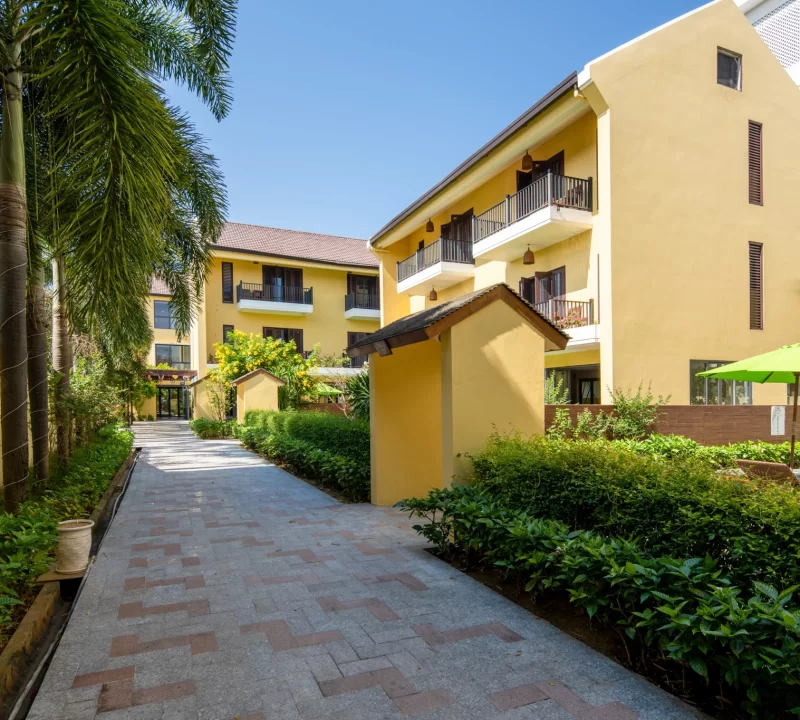 Palm Boutique Village