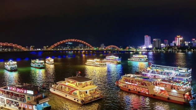 Giá vé du thuyền sông Hàn Đà Nẵng mới nhất 2025